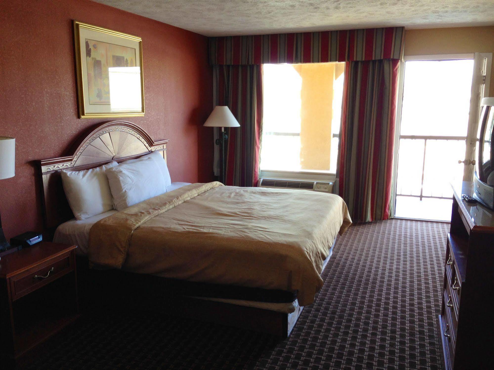 Econo Lodge Sevierville-Pigeon Forge On The River Kültér fotó